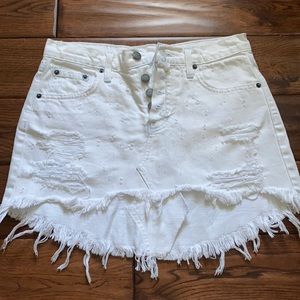 White carmar denim skirt size 25